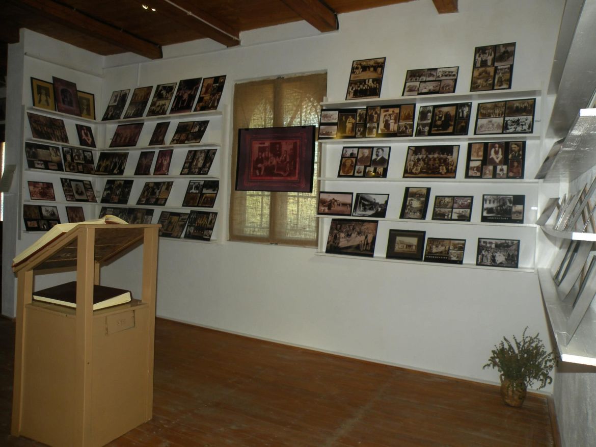 expozitia_etnografica_bucerdea_vinoasa_18-fotografie_veche
