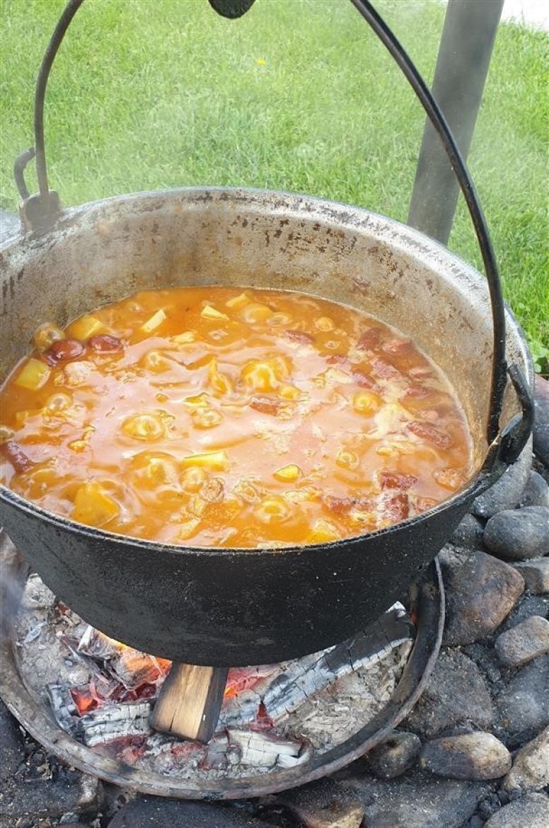 gulas_ceaun