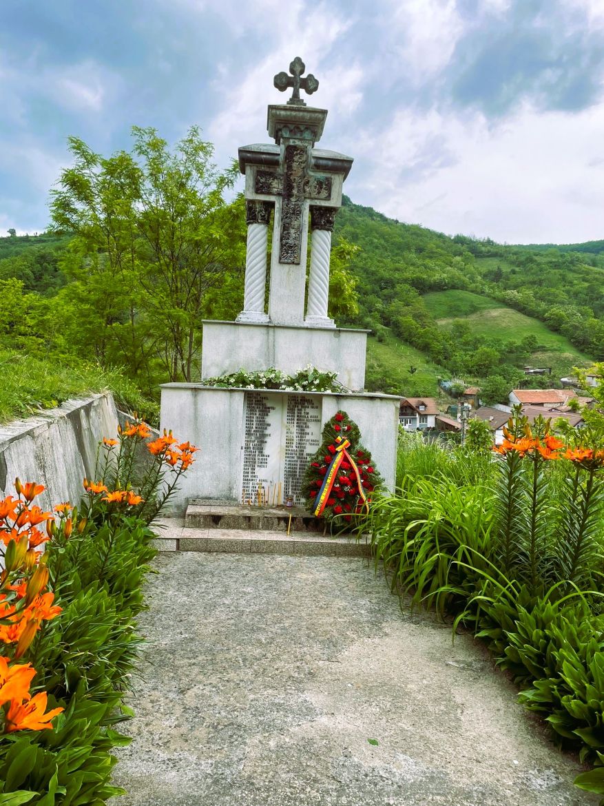 monument_eroi_telna
